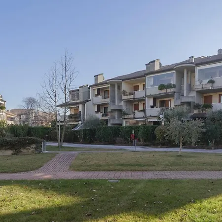 Wunderschoene Wohnung Am See Apartment Desenzano del Garda